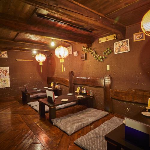This is a smoking seat.We also have comfortable seating that is perfect for dates and after-parties.If you can't decide what to order, ask the staff for their recommendations. The cozy atmosphere is sure to spark lively conversation!