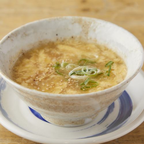 濃鬱的雞湯雞蛋湯