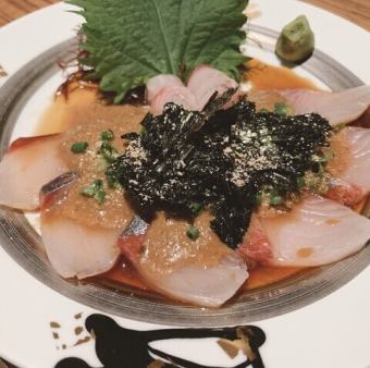 Hotaru's specialty Hakata sesame and salted horse mackerel