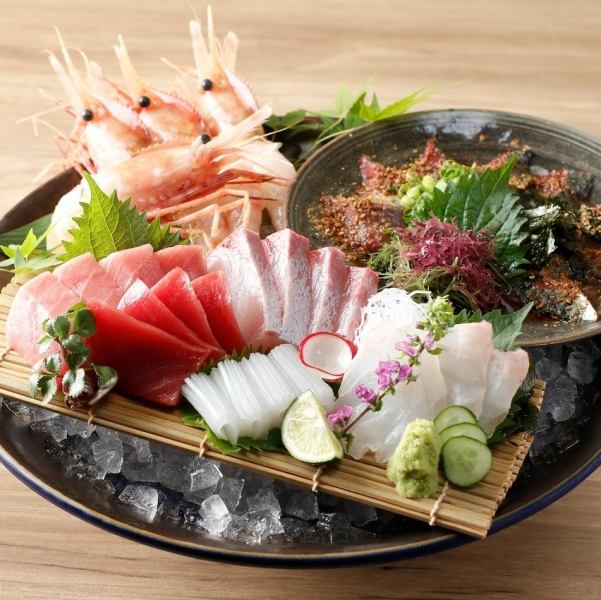 Choose from 5 kinds of sashimi assortment (1 serving)