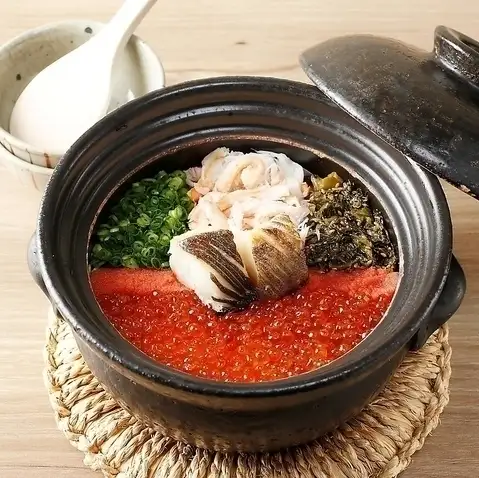 名物！ほたる海鮮土鍋ご飯　一合