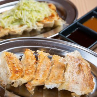 120分飲み放題付◆ユッケ・かっちゃん餃子・唐揚・焼きラーメン等全8品3480→2480円◇生ビールOK