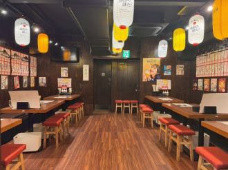 テーブルの移動も自由自在にできますので、あなたのお好みの空間を作り上げて思い出に残る宴会を是非♪