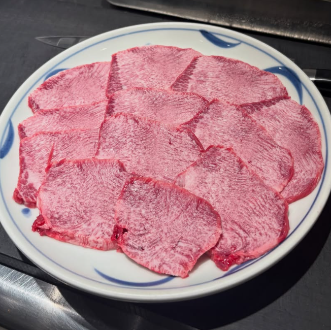 厳選した上質な肉を堪能！極上の旨味とコクをお楽しみください☆