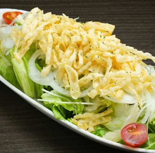 蒸し鶏を使ったうる虎サラダ