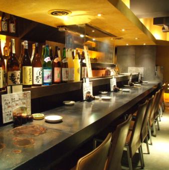 お店、スタッフとの一体感が気持ちいい♪カウンター席