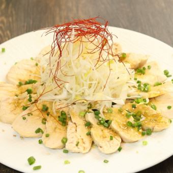 Steamed chicken and yuba sesame salad