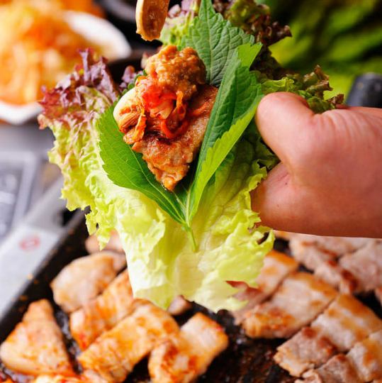 韓国グルメが満載!『焼き奉行でも談笑門コース』7品2時間飲み放題付き5500円→4500円