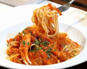 Gazami蟹番茄酱意大利面