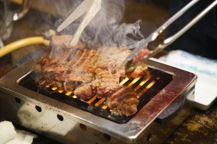 【お酒を楽しむ食べ放題】ステーキ食べ放題&飲み放題120分4950円(4名様以上クーポンで4750円)