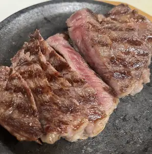 국산 소 스테이크 300g