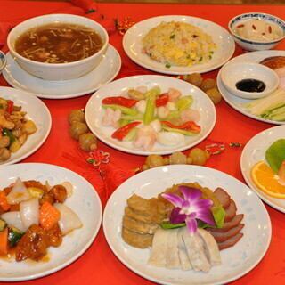 北京ダックやフカヒレ姿煮、地獄マーボー豆腐etc...5,000円プラン