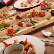 Hikari女子会プラン 歓送迎会 オシャレな空間で女子会 1分飲み放題付プラン All Day Dining Hikari