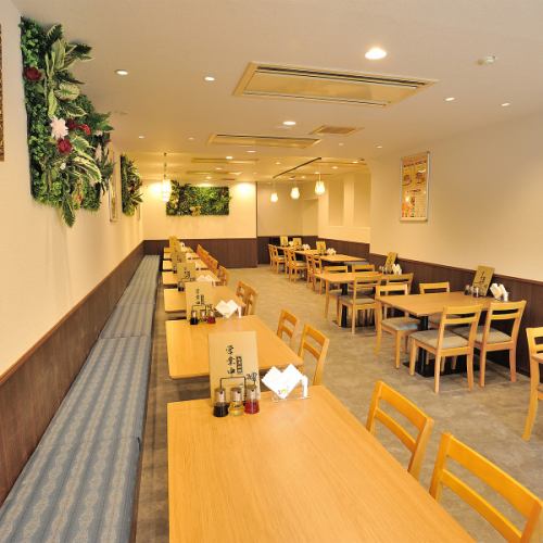 70名様までご利用可能な半個室席もご用意しております。ゆったり寛げるソファーでパーティーが可能◎