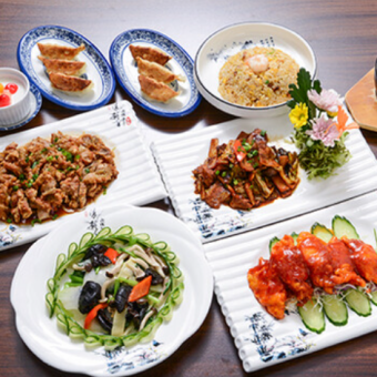 忘年会人気NO.3 オススメ料理9品を楽しめる【薔薇コース】4000円(税込)!120分飲み放題付!