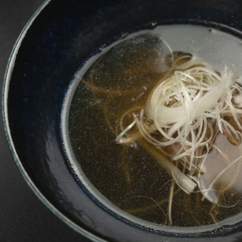 【推荐！】鱼尾汤（普通份量）