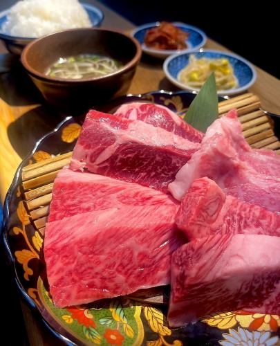 特级日本黑毛和牛烤牛肉套餐（200克）