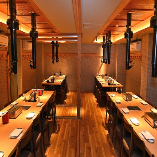 我们的烤肉餐厅设有私人包间，可举办大型宴会。