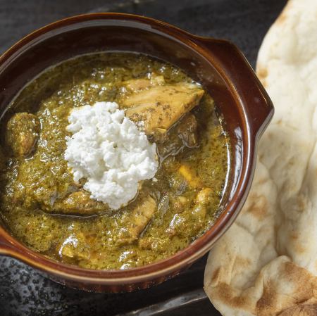 ほうれん草とチーズのおつまみカレー