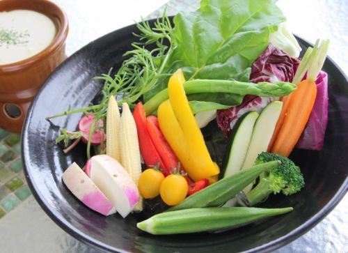 Special bagna cauda with fresh vegetables procured from contract farmers