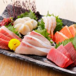 Fresh Sashimi Scallop/Tuna/Octopus/Salmon