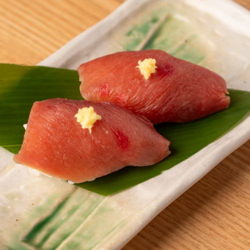 Horse meat thigh sushi x 2