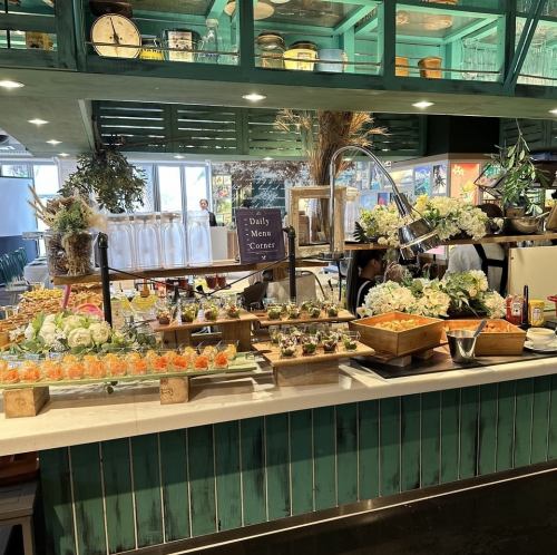 メインが選べる【ハーフビュッフェランチ】