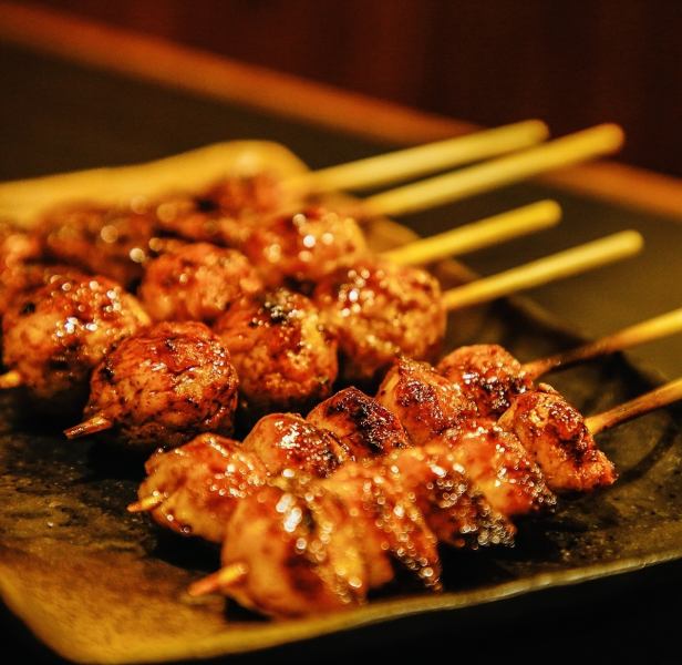 Very popular yakitori!! We serve piping hot yakitori with exquisite grilling!!