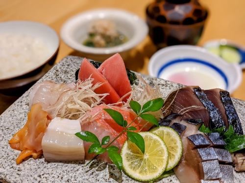 Sashimi meal