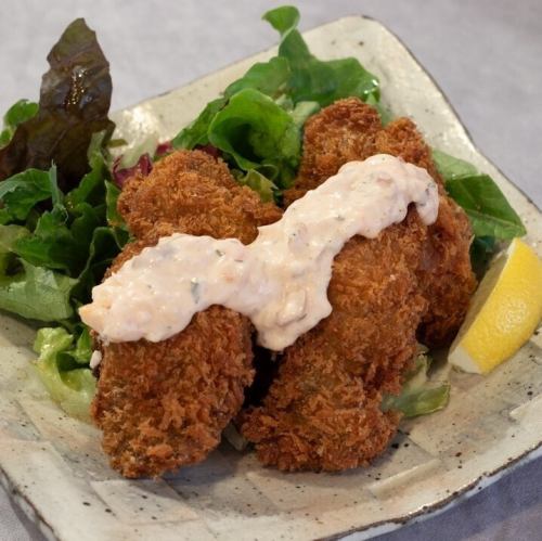 Fried oysters with homemade tartar sauce