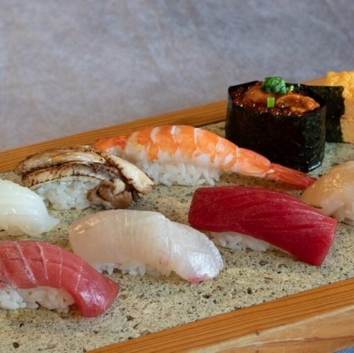 Specially selected nigiri 8 pieces