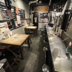 気軽に訪れられる雰囲気が魅力の当店。お一人様から本格炭火焼肉をこころゆくまでお楽しみいただけます。お仕事帰りや、お買い物の合間などお気軽にご来店ください。