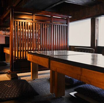 신발을 벗고 느긋하게 편히 쉬는, 어린이 동반에도 대인기의 좌석석입니다.어린 아이가 있어도 안심하고 식사를 즐길 수 있기 때문에, 가족의 단란이나 엄마 친구에게도 추천 ◎ 친가에 돌아온 것 같은 안심감 속에서, 고집의 노단 구이를 만끽할 수 있습니다.다리를 펴고 휴식하면서 마음이 따뜻해지는 시간을 보내십시오!