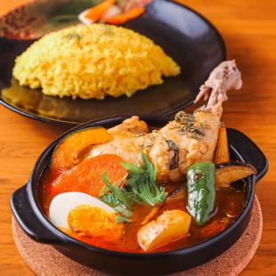 煮込み骨付きチキン