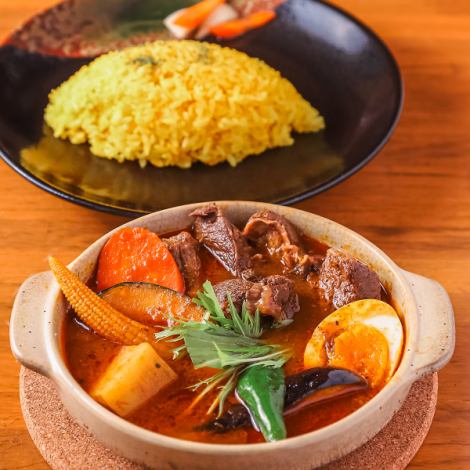 食材にこだわったジビエカレー！