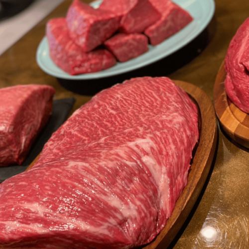 厳選した上質なお肉を使用