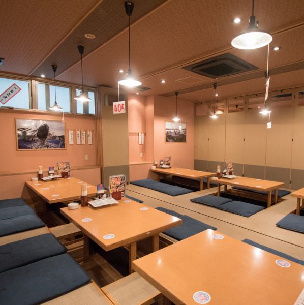 【挖掘Tatami Osaki /最多70人】Oshiki最多可容納70人OK！我們還提供價格實惠的飲品課程。如果是宴會，請去“Daisho Fisheries”！因為所有的Zashiki都在挖掘，所以我會舒服地放腳。還有一個4至10人的私人房間。