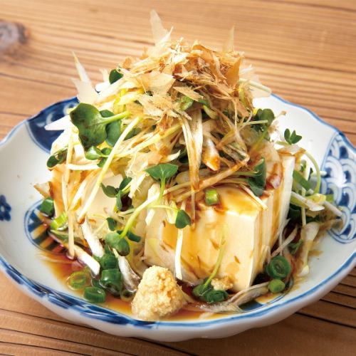 ねぎまみれ冷奴/お新香盛り
