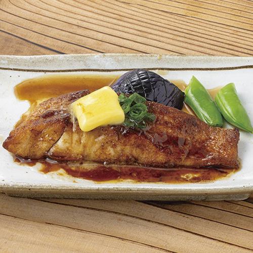 醬油奶油炒鱸魚