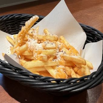 チーズまみれフライドポテト