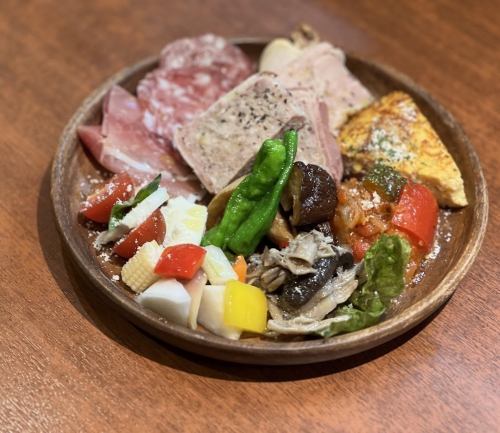 ピザ生地、逸品料理～デザートまで手作りしています◎