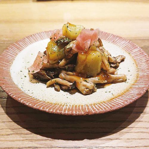 トリュフ香る キノコと焼きナスのナムル