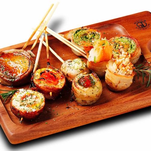 Assortment of 5 kinds of vegetable rolls