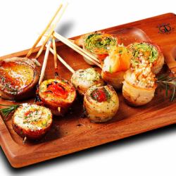 Assortment of 5 kinds of vegetable rolls