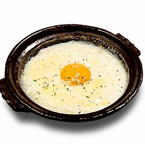 Earthenware pot risotto with small shrimp