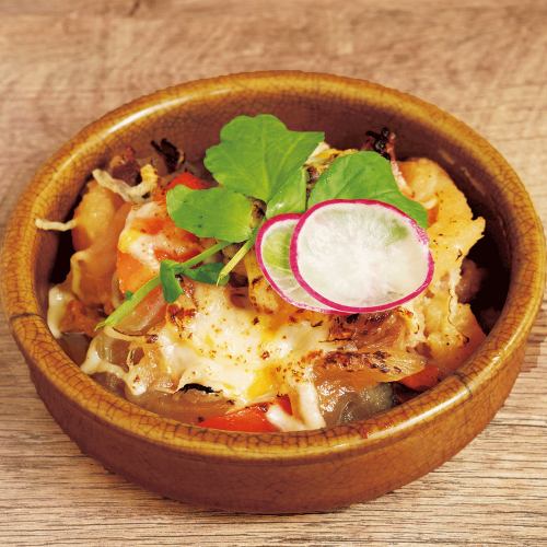 Grilled cheese, tomato, meat and potato stew