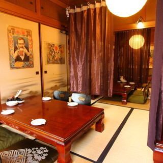 和の雰囲気が落ち着くお座敷はプライベート感満載でゆったりお過ごしいただけます。団体様でご利用いただける飲み放題付きコースのご用意もございますので美味しい料理とお酒をお楽しみください♪