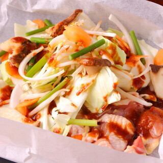 【仅限周一】本店引以为豪的自制八丁味噌酱【鸡肉炒饭】套餐★共9道菜【120分钟无限畅饮】5000日元→3980日元
