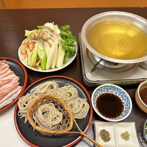 予約必須!そば粉の個性を楽しむ◎自慢の「そば鍋」