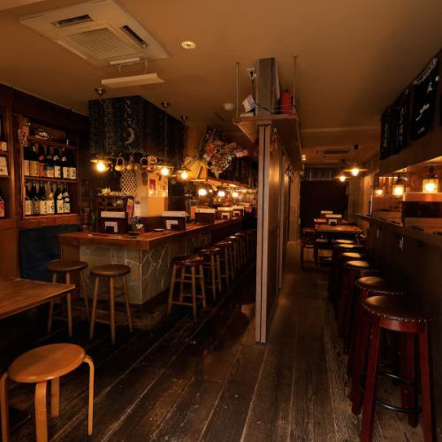 和を感じる寛ぎの店内◎
